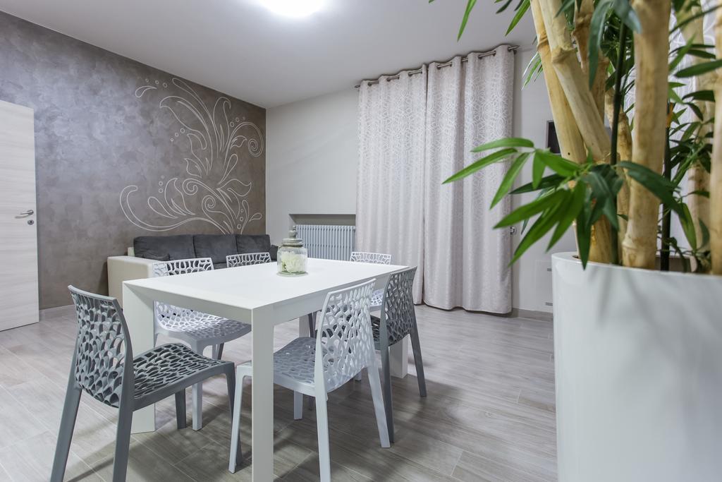Lm House Apartment Лонато Екстериор снимка
