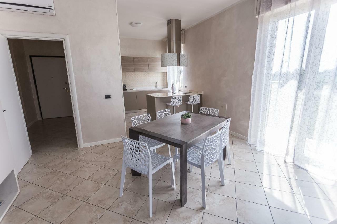 Lm House Apartment Лонато Екстериор снимка